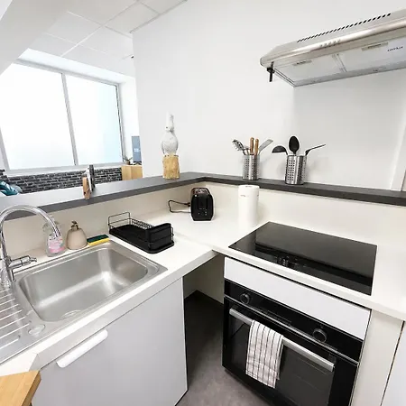 Cosy 5 100m2, Centre Ville, Draps Et Serviettes, Climatise, Parking Gratuit, Tgv, Arenes A Pied 5 Minutes *