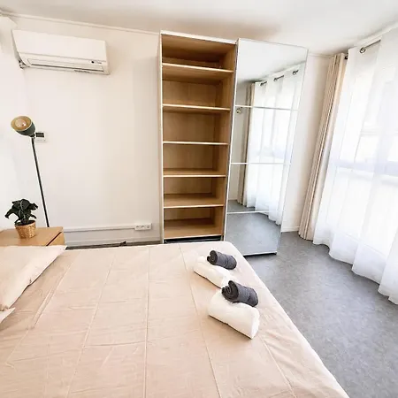 شقة Cosy 5 100m2, Centre Ville, Draps Et Serviettes, Climatise, Parking Gratuit, Tgv, Arenes A Pied 5 Minutes *