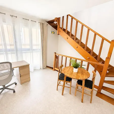 Cosy 5 100m2, Centre Ville, Draps Et Serviettes, Climatise, Parking Gratuit, Tgv, Arenes A Pied 5 Minutes شقة *
