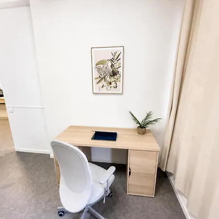 شقة Cosy 5 100m2, Centre Ville, Draps Et Serviettes, Climatise, Parking Gratuit, Tgv, Arenes A Pied 5 Minutes نيم