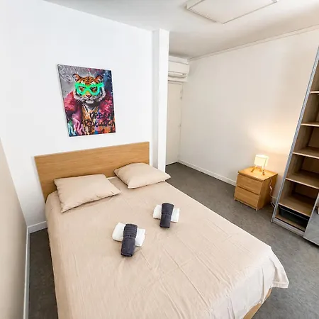 Cosy 5 100m2, Centre Ville, Draps Et Serviettes, Climatise, Parking Gratuit, Tgv, Arenes A Pied 5 Minutes *