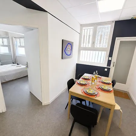 Cosy 5 100m2, Centre Ville, Draps Et Serviettes, Climatise, Parking Gratuit, Tgv, Arenes A Pied 5 Minutes شقة *