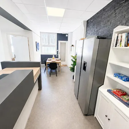 Cosy 5 100m2, Centre Ville, Draps Et Serviettes, Climatise, Parking Gratuit, Tgv, Arenes A Pied 5 Minutes * نيم